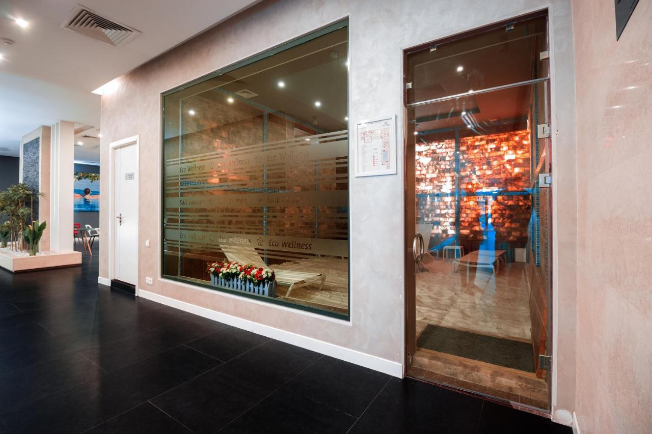 Wellness Hotel And Spa ทาชเคนต์ ภายนอก รูปภาพ
