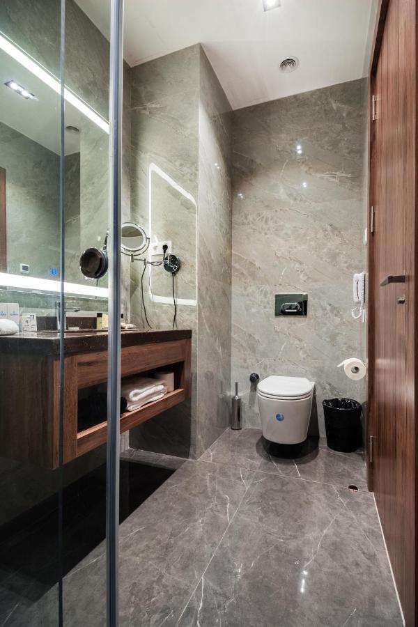 Wellness Hotel And Spa ทาชเคนต์ ภายนอก รูปภาพ
